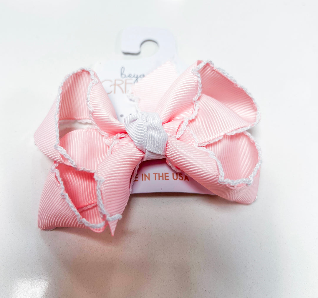 Crochet Edge Bows Medium