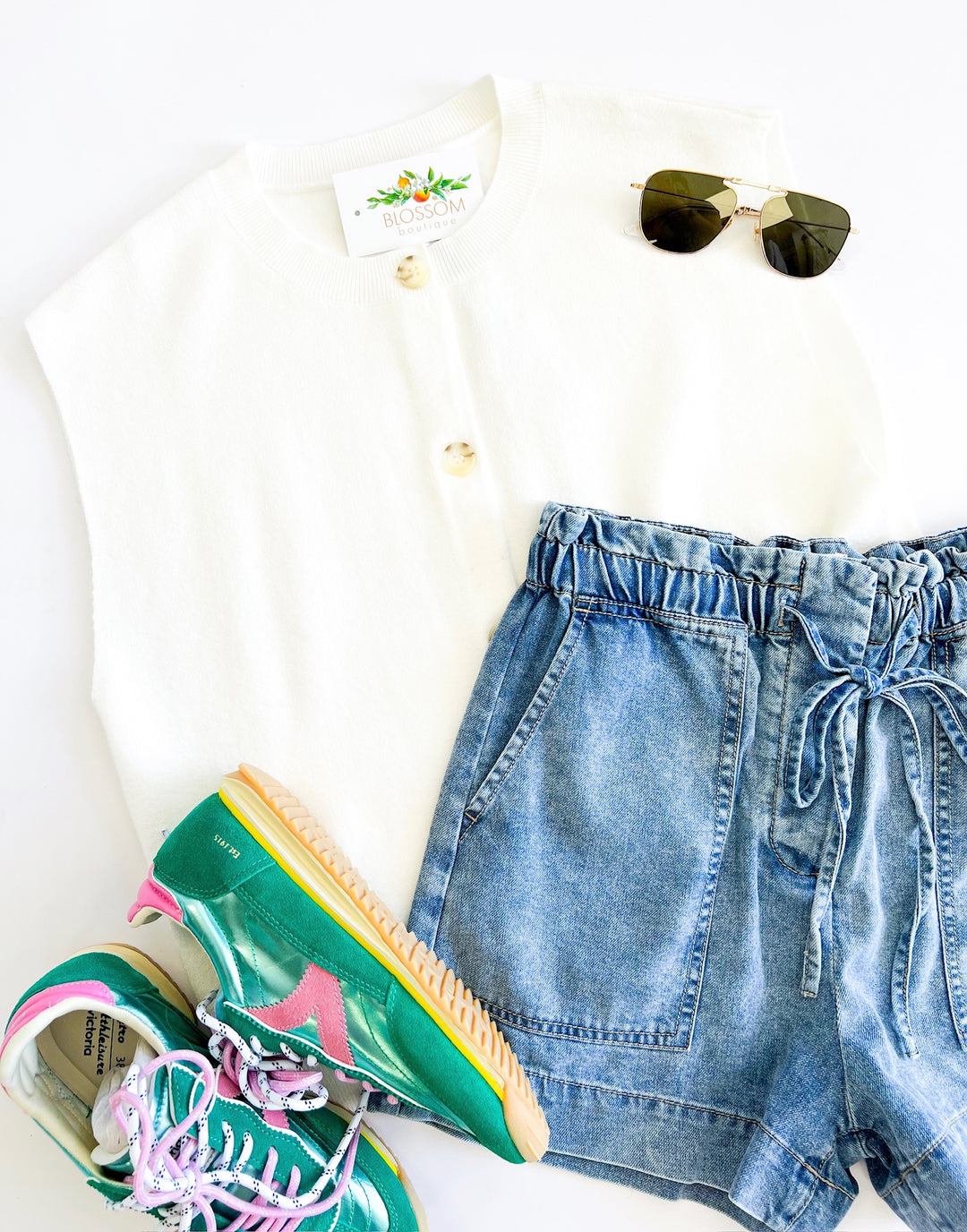 White Capri Sweater Crewneck