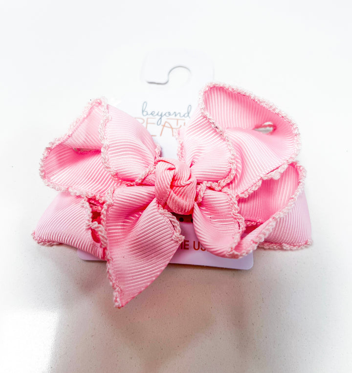 Crochet Edge Bows Medium
