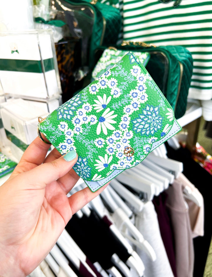 Daisy Chain Green Scalloped Wallet