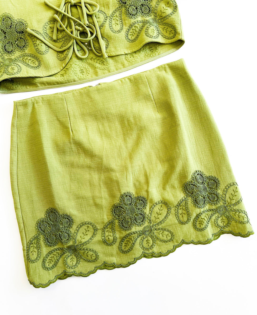 Citron Floweret Embroidered Mini Skirt