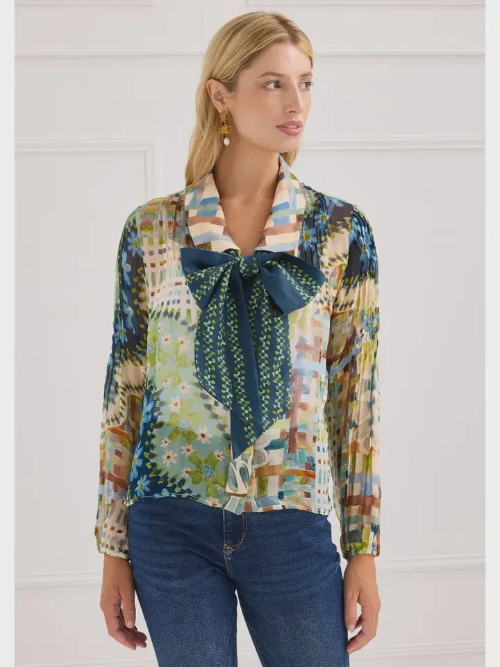 Cassie Top