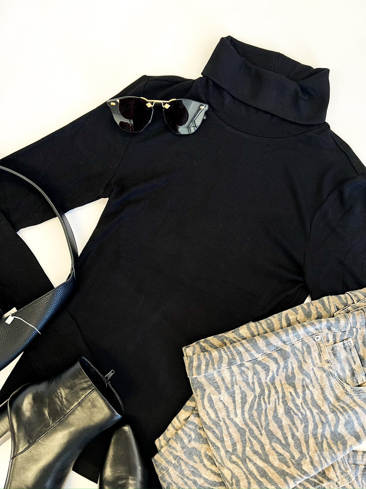 Black Essential Turtleneck