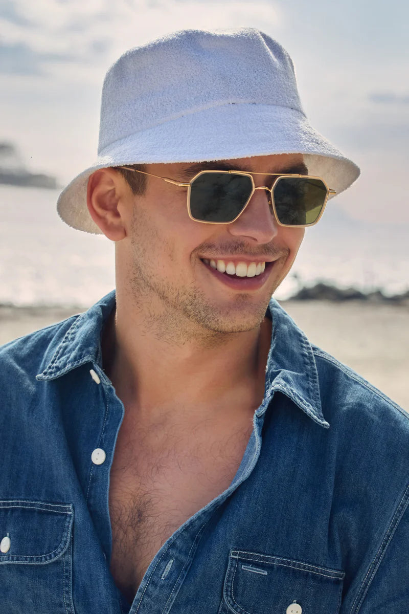 Emery | 18K + Crystal Polarized
